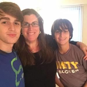 Meet your Posher, Dafna